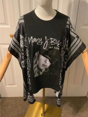Mary J. Blige Upcycled Graphic T-Shirt With Flowy Printed Sleeves OSFM